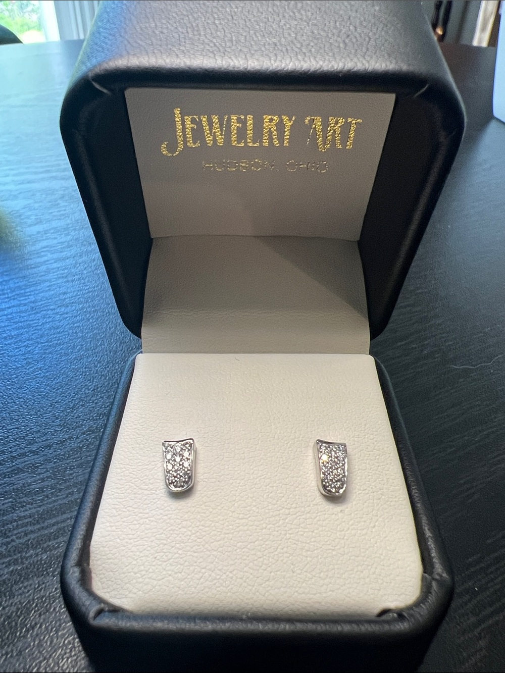 Henri Daussi Designer 18k White Gold Signed Diamond Pave Stud Earrings Gift